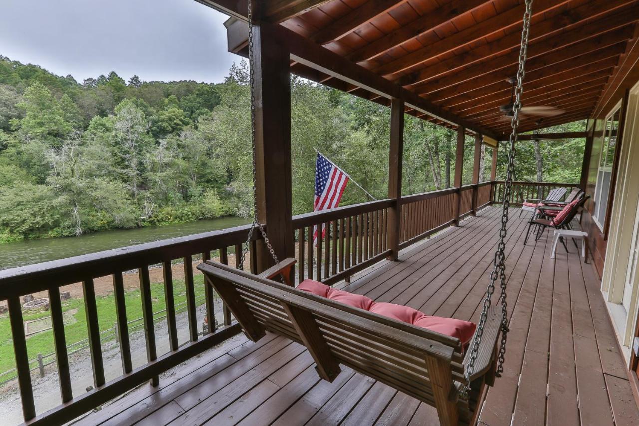 Heaven On The Toccoa Where You Will Enjoy The Sites And Sounds Of The Toccoa River Mineral Bluff Luaran gambar